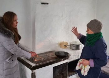 Alina befragt Bewohner von unter russische Kontrolle gebrachten Dörfern zu ihrer Meinung 6 Alina befragt Bewohner von unter russische Kontrolle gebrachten Dörfern zu ihrer Meinung